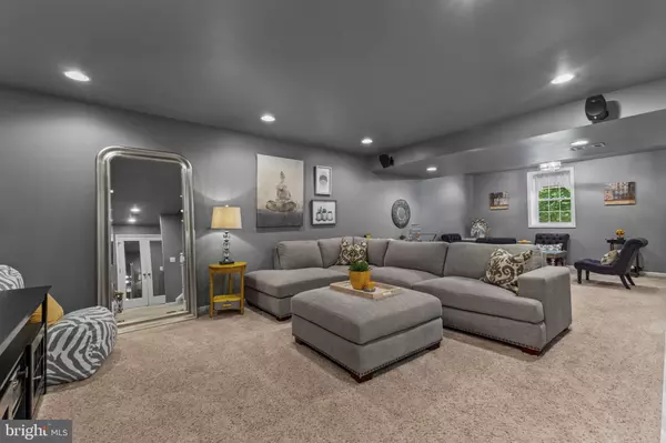 Bristow, VA 20136,9923 BAGPIPE CT