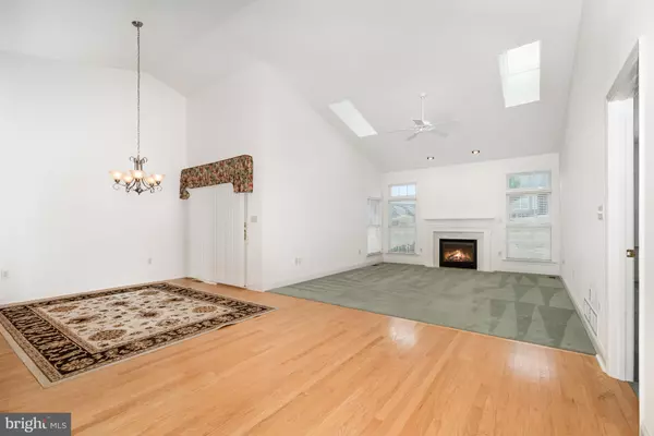 Mechanicsburg, PA 17050,1555 REVERE DR