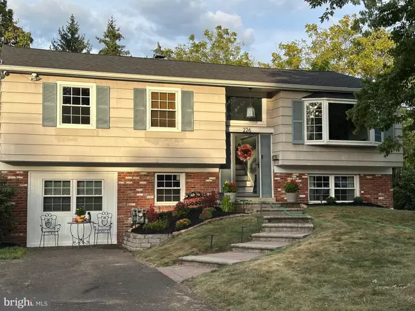 Yardley, PA 19067,226 MEADOW DR