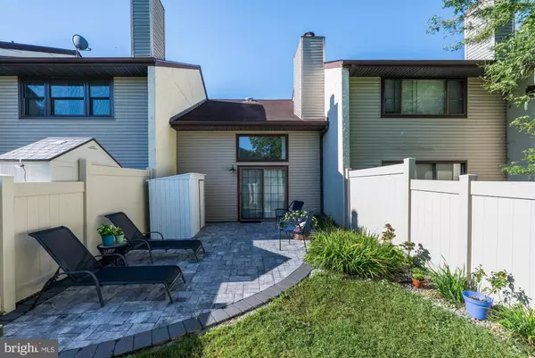 Mount Laurel, NJ 08054,33 W AZALEA LN