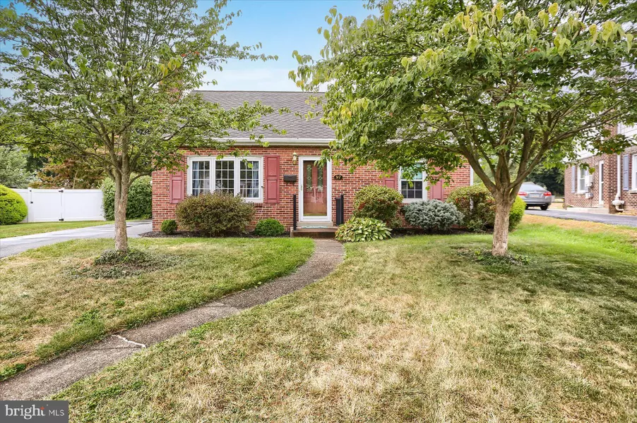 97 ONEIDA RD, Camp Hill, PA 17011