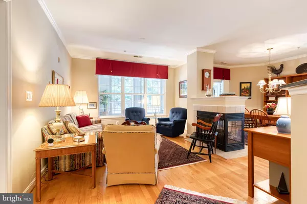 Cockeysville, MD 21030,400 SYMPHONY CIR #325