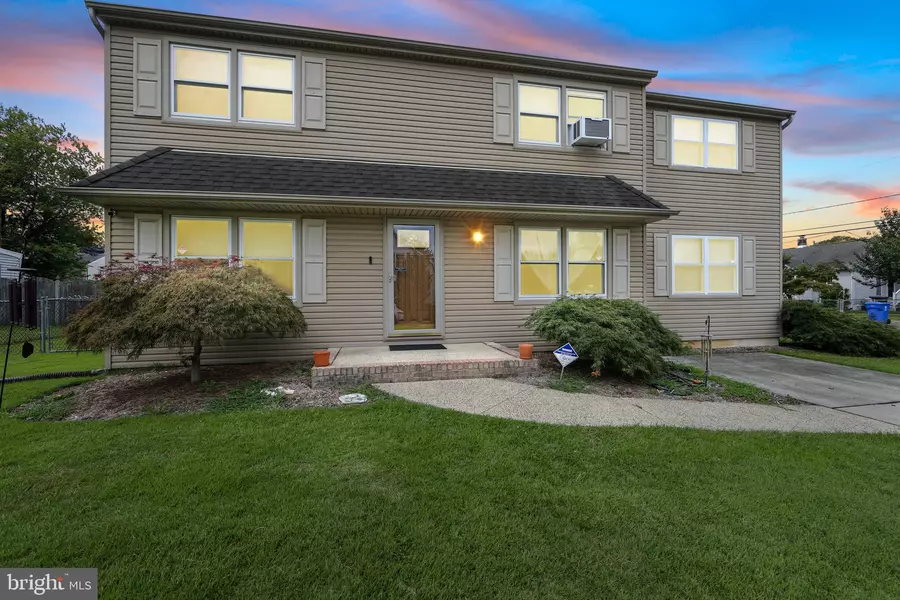 93 WELLINGTON PL, Burlington, NJ 08016