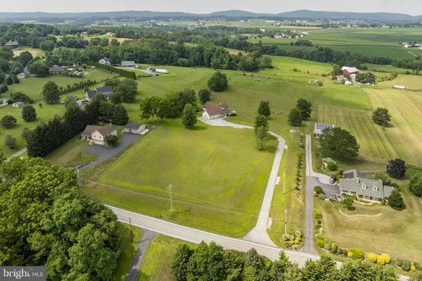 Lititz, PA 17543,705 LINCOLN RD