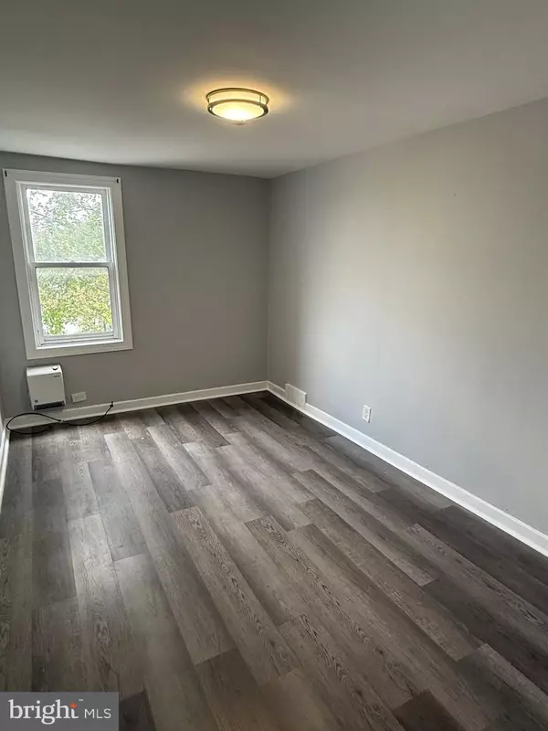Philadelphia, PA 19149,2003 DEVEREAUX AVE #2ND FL