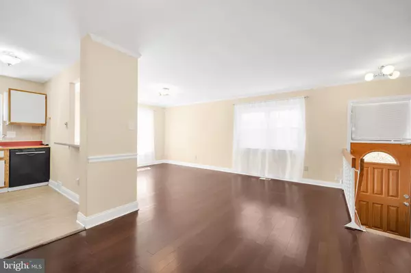 Philadelphia, PA 19115,9376 NEIL RD #A