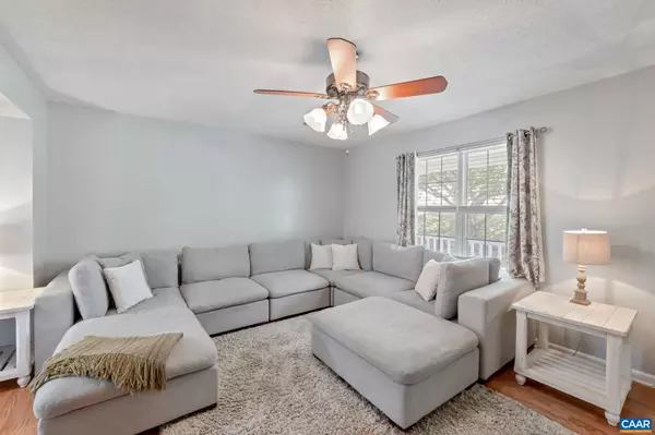 Staunton, VA 24401,22 SINGING PINES LN