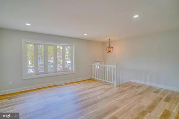 Philadelphia, PA 19154,10935 CAREY PLZ