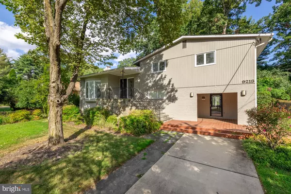 9213 FRIARS RD, Bethesda, MD 20817