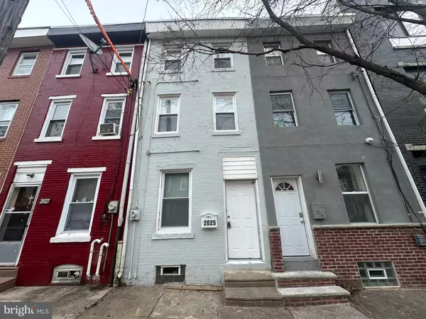 2025 N LAWRENCE ST, Philadelphia, PA 19122