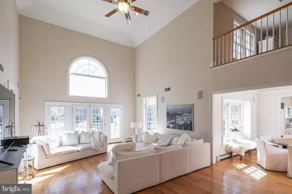 Hopewell, NJ 08525,6 CHASE HOLLOW RD