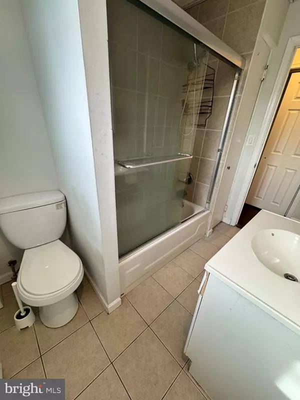 Philadelphia, PA 19148,2554 S ALDER ST #2