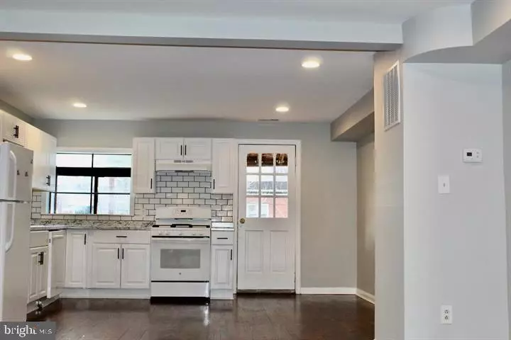 Baltimore, MD 21225,3830 8TH