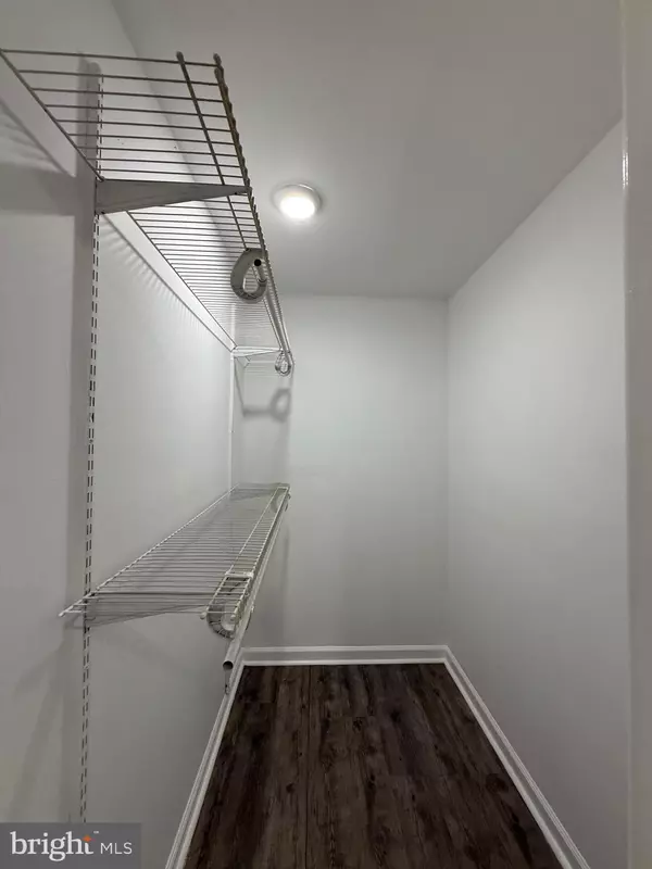 Baltimore, MD 21201,900 ARGYLE AVE