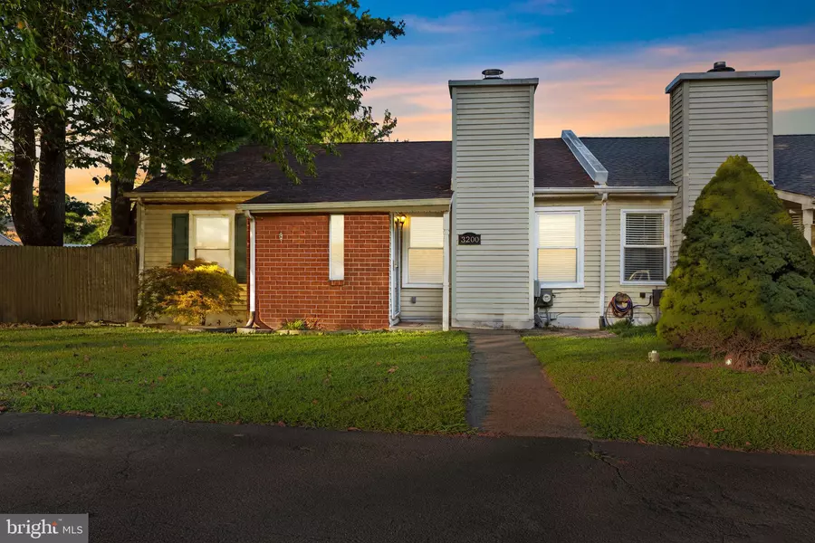 3200 ELLINGTON CT, Bensalem, PA 19020