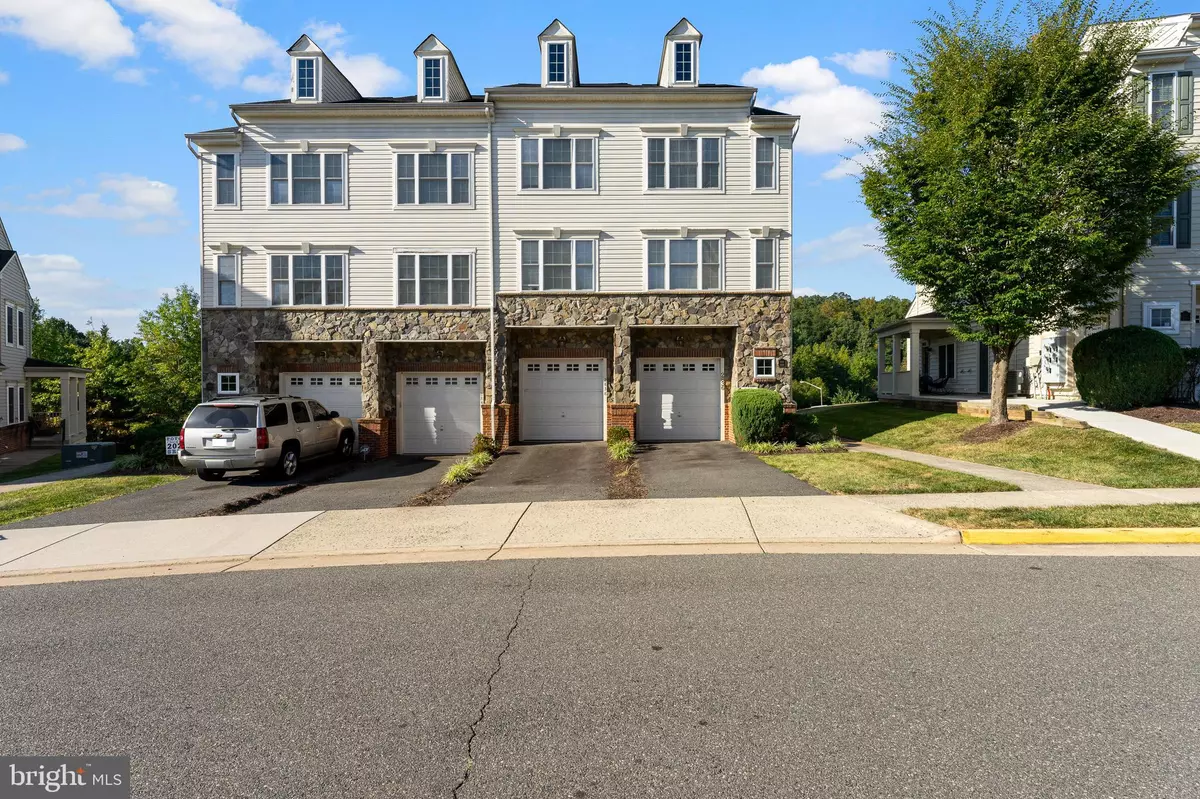 Woodbridge, VA 22191,2838 CHINKAPIN OAK LN