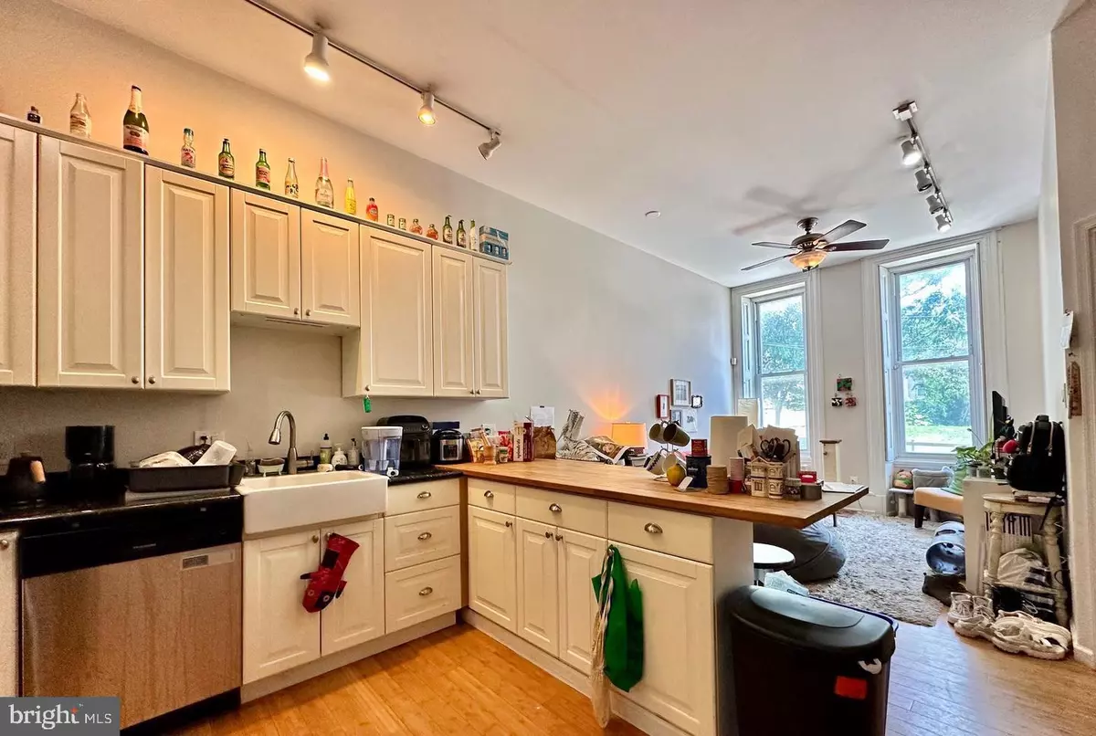 Philadelphia, PA 19122,1934 N 7TH ST #1