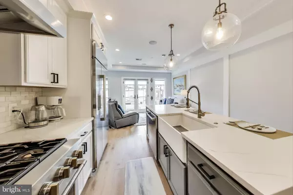 Washington, DC 20009,1320 BELMONT ST NW #102