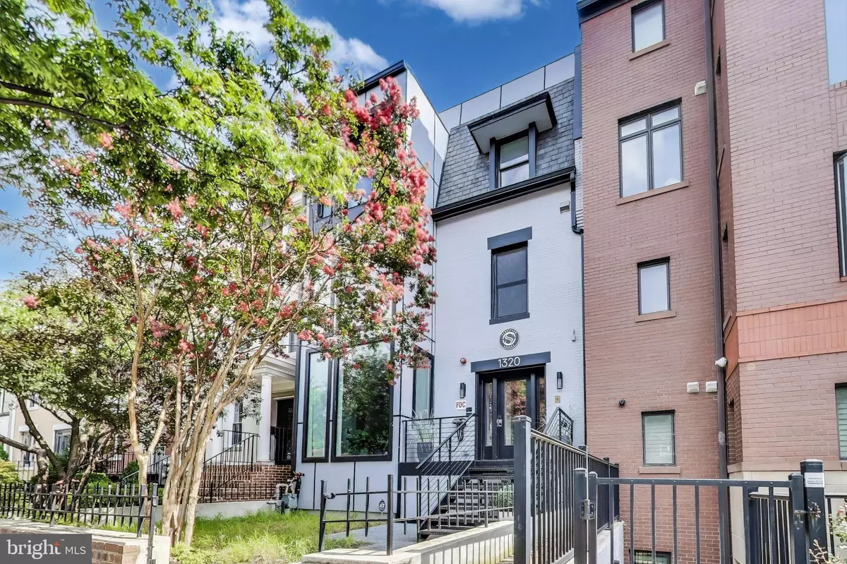 Washington, DC 20009,1320 BELMONT ST NW #102