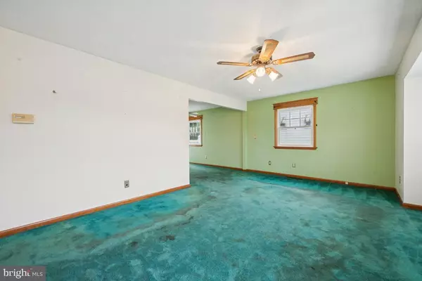 Delran, NJ 08075,410 S CHESTER AVE