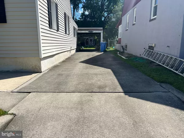 Westville, NJ 08093,216 E OLIVE ST