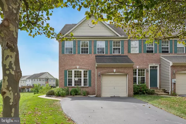 190 PENNS MANOR DR, Kennett Square, PA 19348