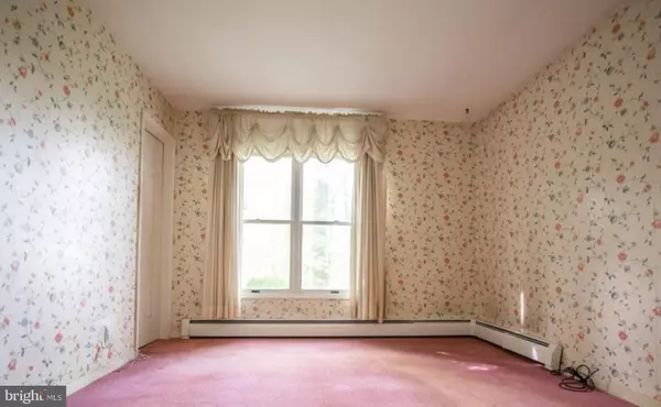 Lock Haven, PA 17745,27 HEMLOCK DR