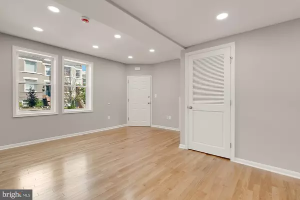 Washington, DC 20002,303 SEATON PL NE #2