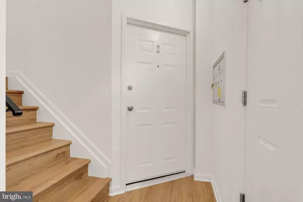 Washington, DC 20002,303 SEATON PL NE #2