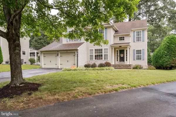 247 KENNEDY DR, Severna Park, MD 21146