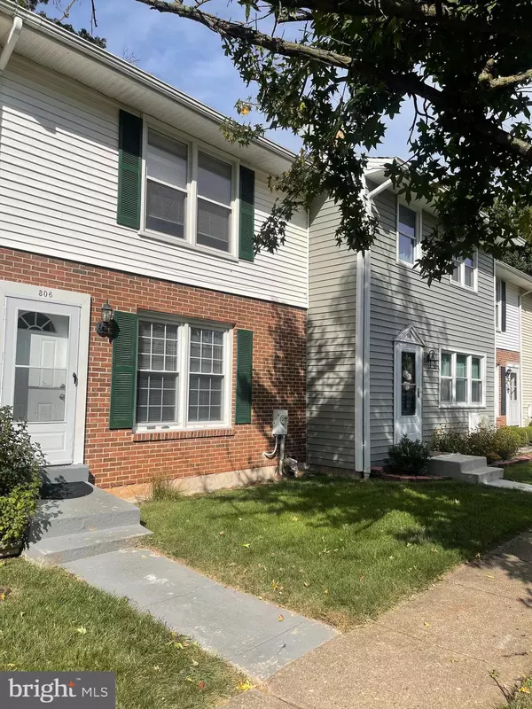 Glen Burnie, MD 21061,306 WOODLEAF CT