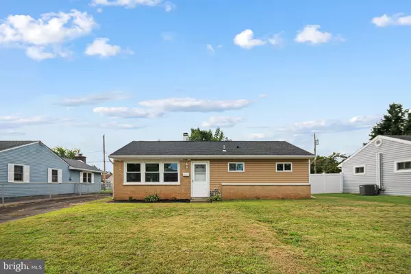 906 STEPHEN AVE, Croydon, PA 19021