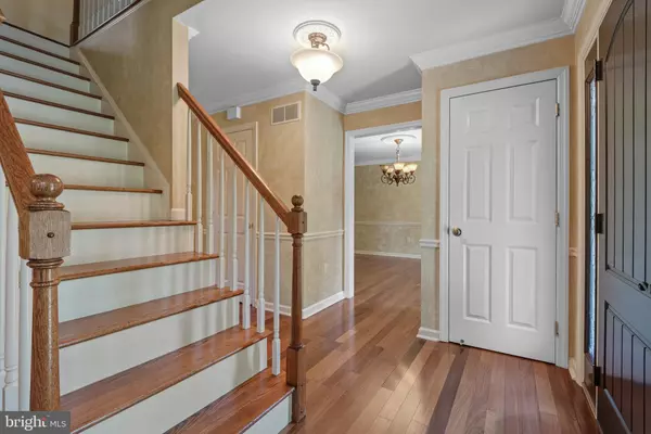 York, PA 17402,970 CASTLE POND DR