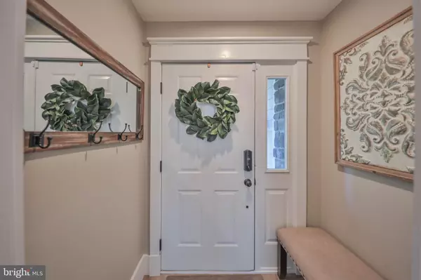 Allentown, PA 18103,2718 WINDY HILL RD