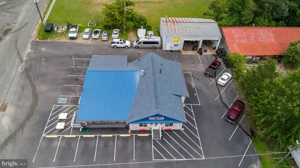 Tappahannock, VA 22560,1006 & 1008 CHURCH LN S