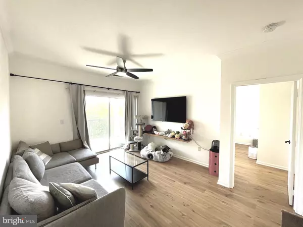 Germantown, MD 20874,19611 GALWAY BAY CIR #403