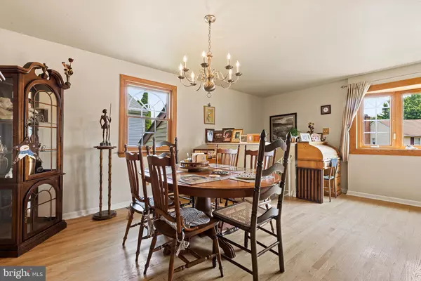 Philadelphia, PA 19116,15202 BERNITA DR