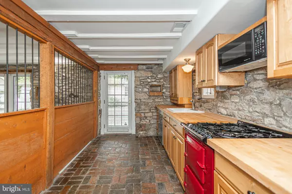 Doylestown, PA 18902,6054 HONEY HOLLOW RD #B