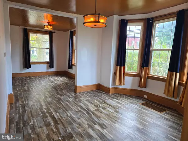 Harrisburg, PA 17103,1810 BRIGGS ST