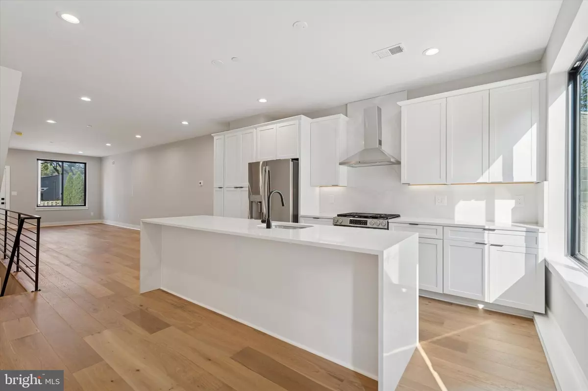 Philadelphia, PA 19128,3833 TERRACE ST