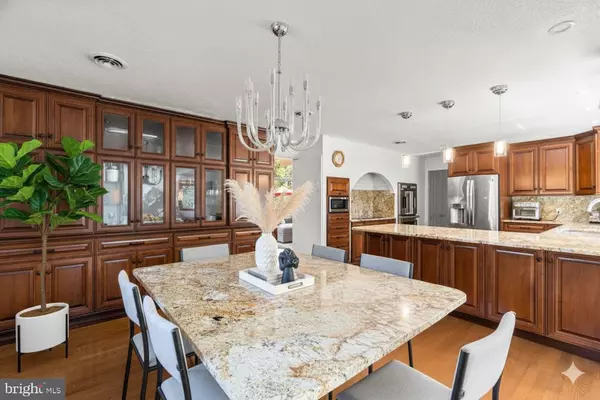 Pikesville, MD 21208,8203 TALL CHIMNEY CT