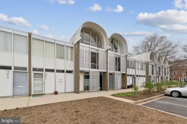 1342 4TH ST SW, Washington, DC 20024