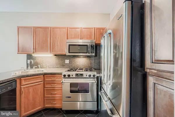 Baltimore, MD 21202,1001 SAINT PAUL ST #11G