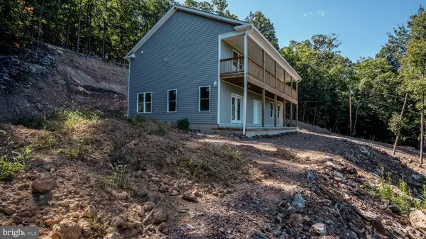 Hedgesville, WV 25427,269 CHIWEENY LN