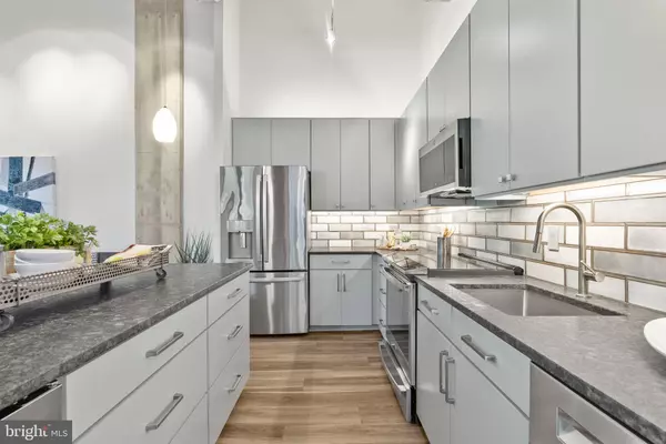 Arlington, VA 22206,2720 S ARLINGTON MILL DR #106