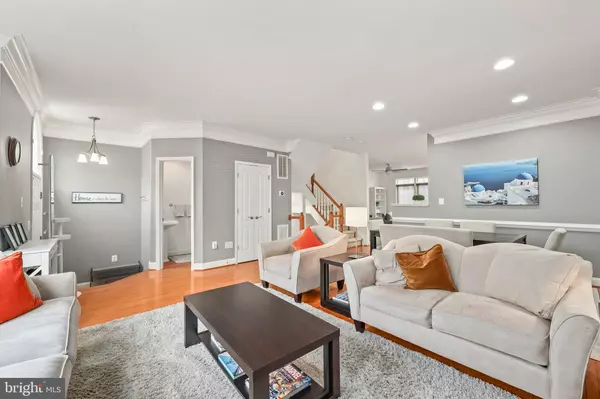 Fairfax, VA 22033,4107 QUIET CROSSING CT