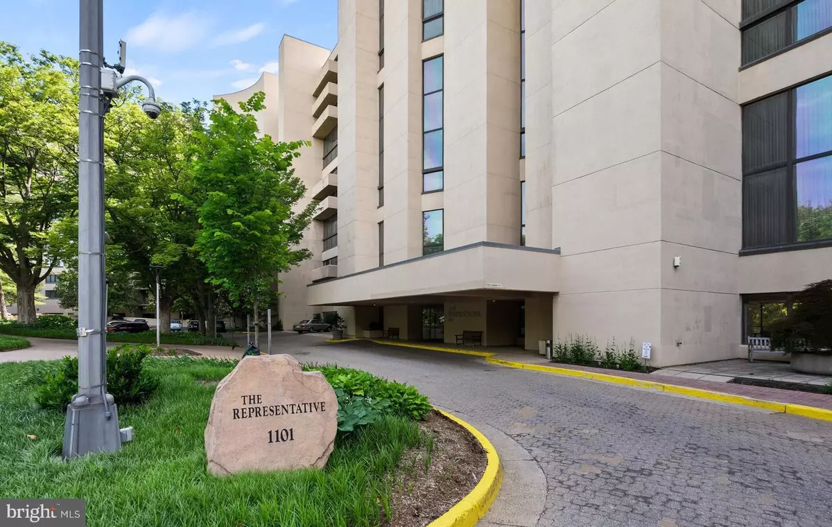 Arlington, VA 22202,1101 S ARLINGTON RIDGE RD #313