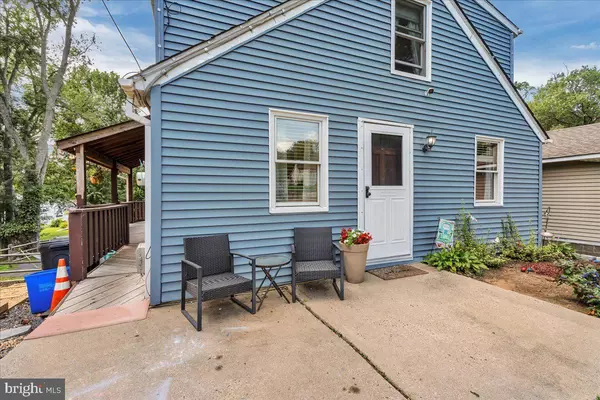 Feasterville Trevose, PA 19053,611 ROSEWOOD AVE