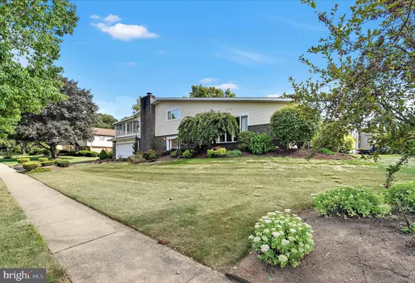 Wyomissing, PA 19610,301 WARWICK DR