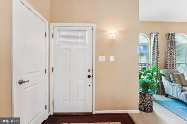 Waldorf, MD 20603,3141 LADY BANKS LN